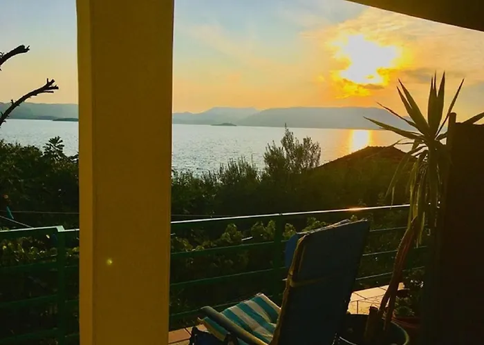 Stella Sea View Apartment *