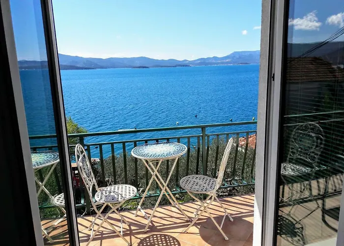 Stella Sea View Apartment *