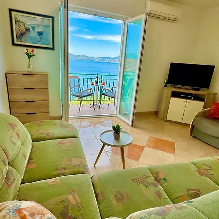 Stella Sea View