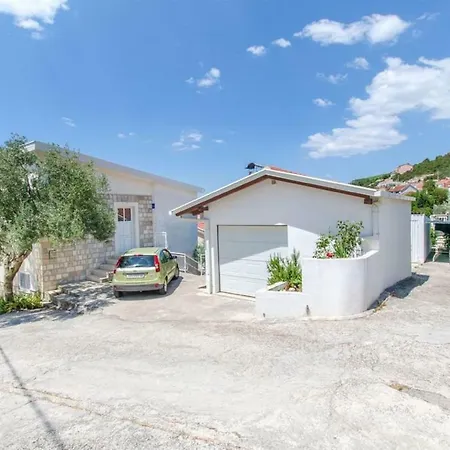 Апартаменты Stella Sea View